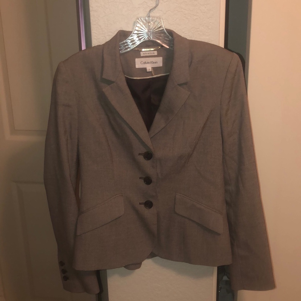 Okay but check out this cute blazer moment